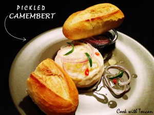 1_yes_pickled-hermelin_camembert-in-spiced-oil--800x600-.jpg