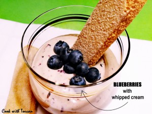 19_yes_blueberries-with-whipped-cream-and-sponge-fingers--800x600-.jpg