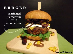 23_yes_pork-burger-marinated-in-red-wine-with-cranberries--800x600-.jpg